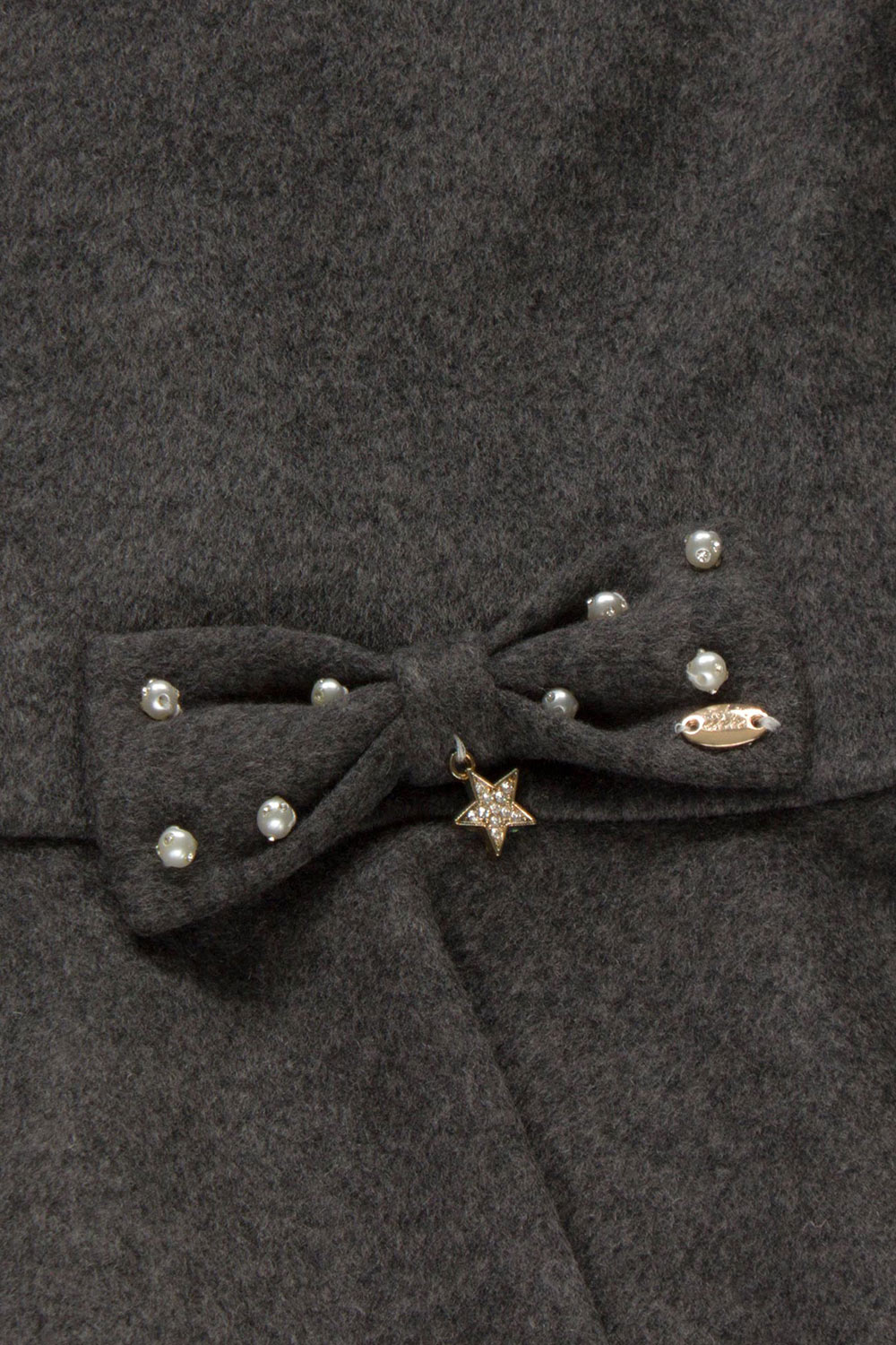 11741038-GREY2-